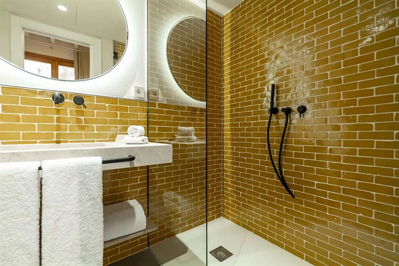 **** Aparthotel Samaritana Suites Palma de Mallorca Spain